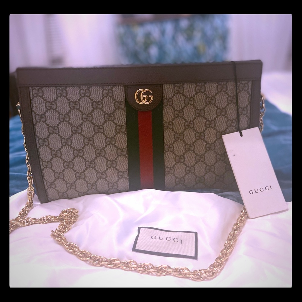 Beautiful AUTHENTIC Gucci Ophidia GG shoulder bag with tags
